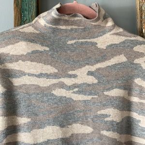 Tahari Sweater (NWOT)